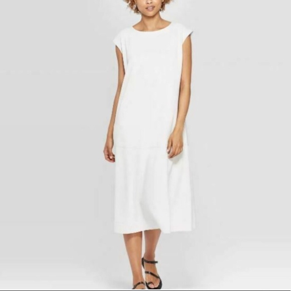 Chic, Cap-Sleeved Midi, M